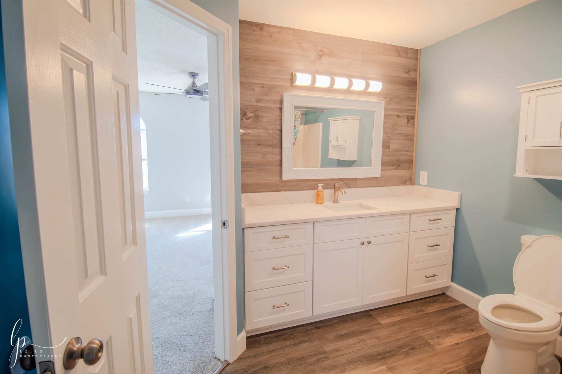 4271 Parkway Ln.  Photo 8
