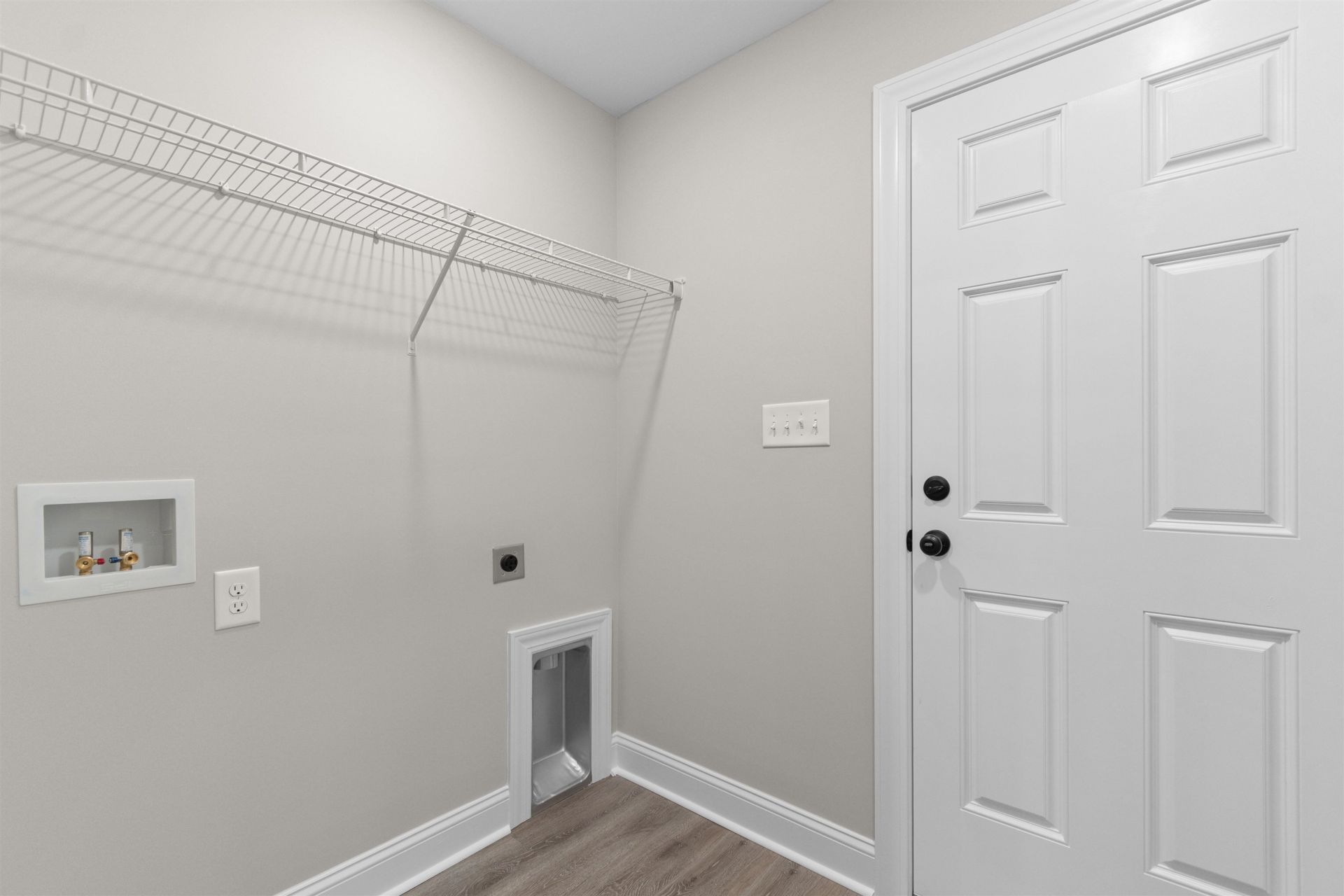 1391 Justice Loop  Photo 20