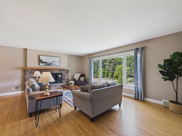 2640 Noble Avenue N, Golden Valley, MN 55422