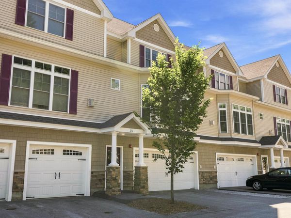 11 Manor Drive, Unit C, Hooksett, NH 03106
