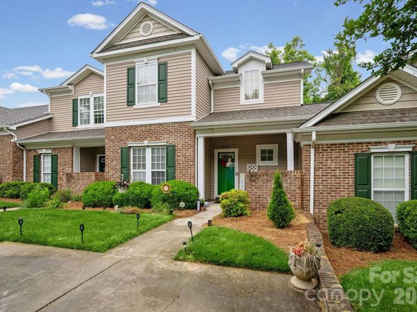 5757 Fox Ridge Lane, Winston Salem, NC 27104