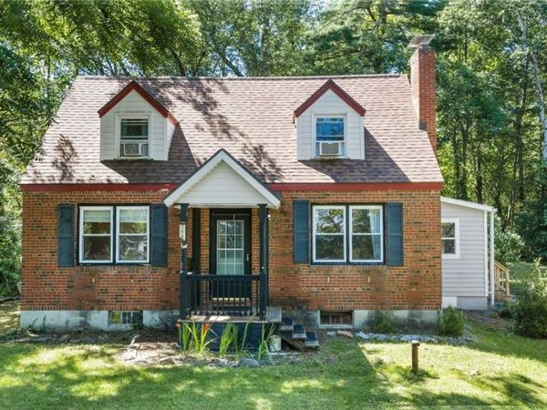 4703 Makyes Road , Syracuse, NY 13215