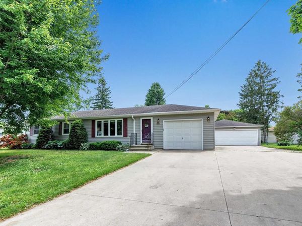 1863 LENWOOD AVENUE, Green Bay, WI 54303