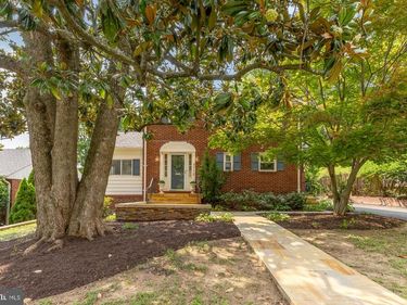 2712 S JUNE STREET, ARLINGTON, VA 22202