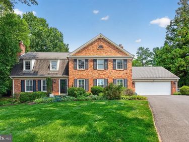 1022 DELF DRIVE , MCLEAN, VA 22101