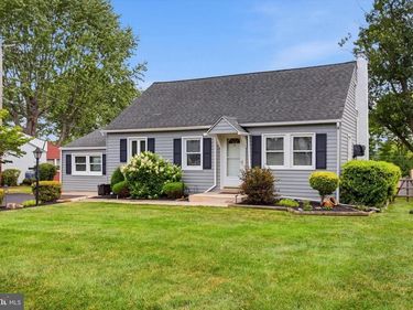 319 CLEAR SPRING ROAD, LANSDALE, PA 19446