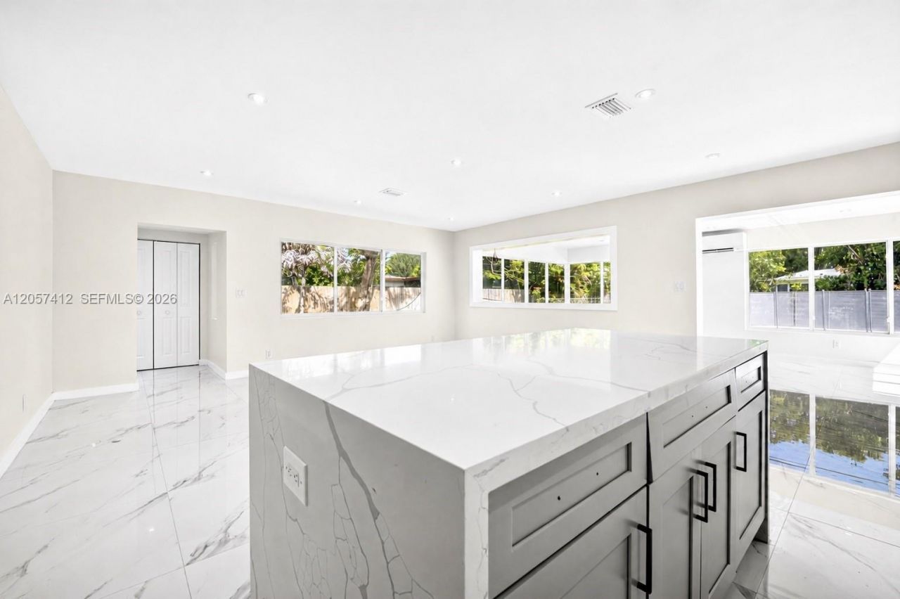 5715 Jackson St , Hollywood, FL 33023 Photo