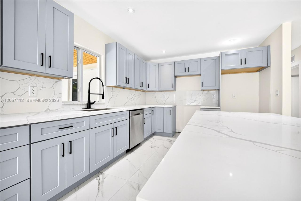 5715 Jackson St , Hollywood, FL 33023 Photo