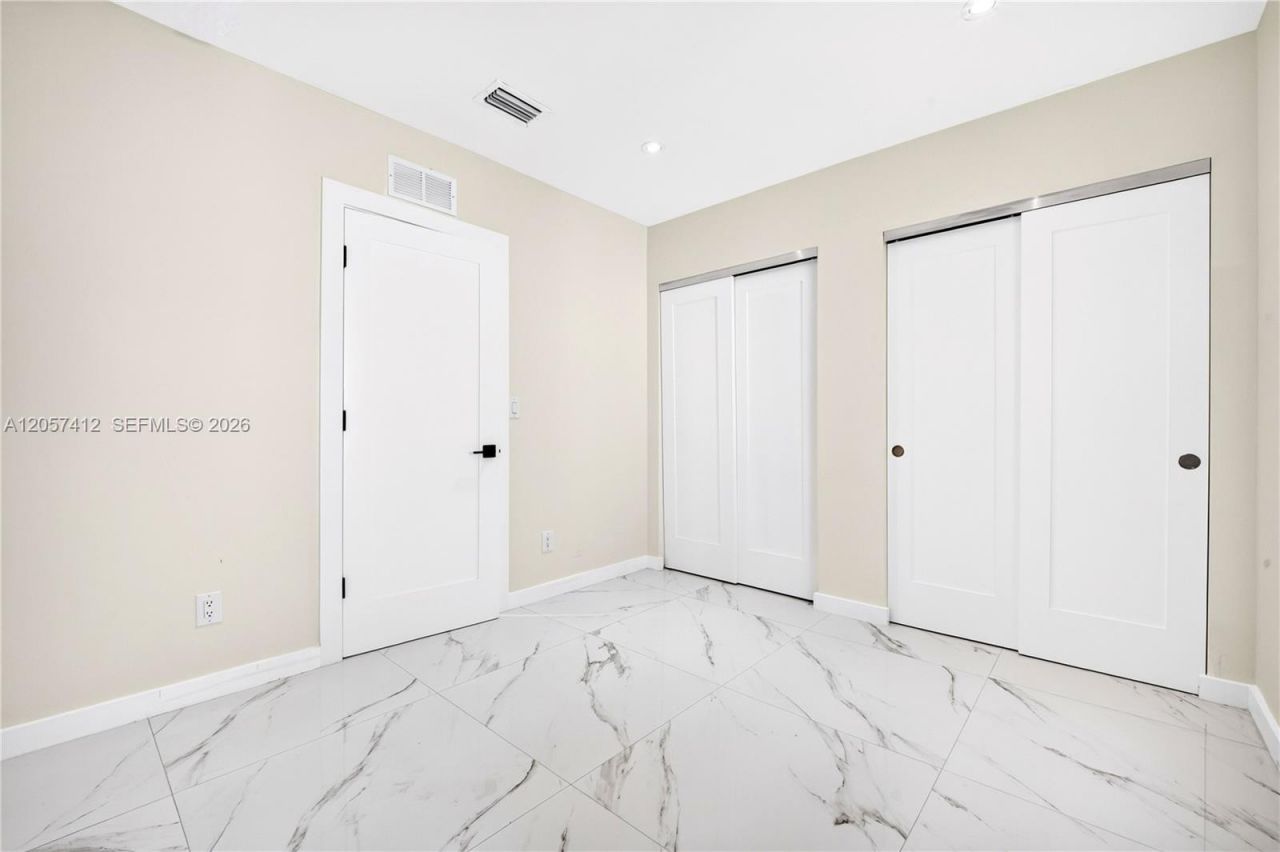 5715 Jackson St , Hollywood, FL 33023 Photo