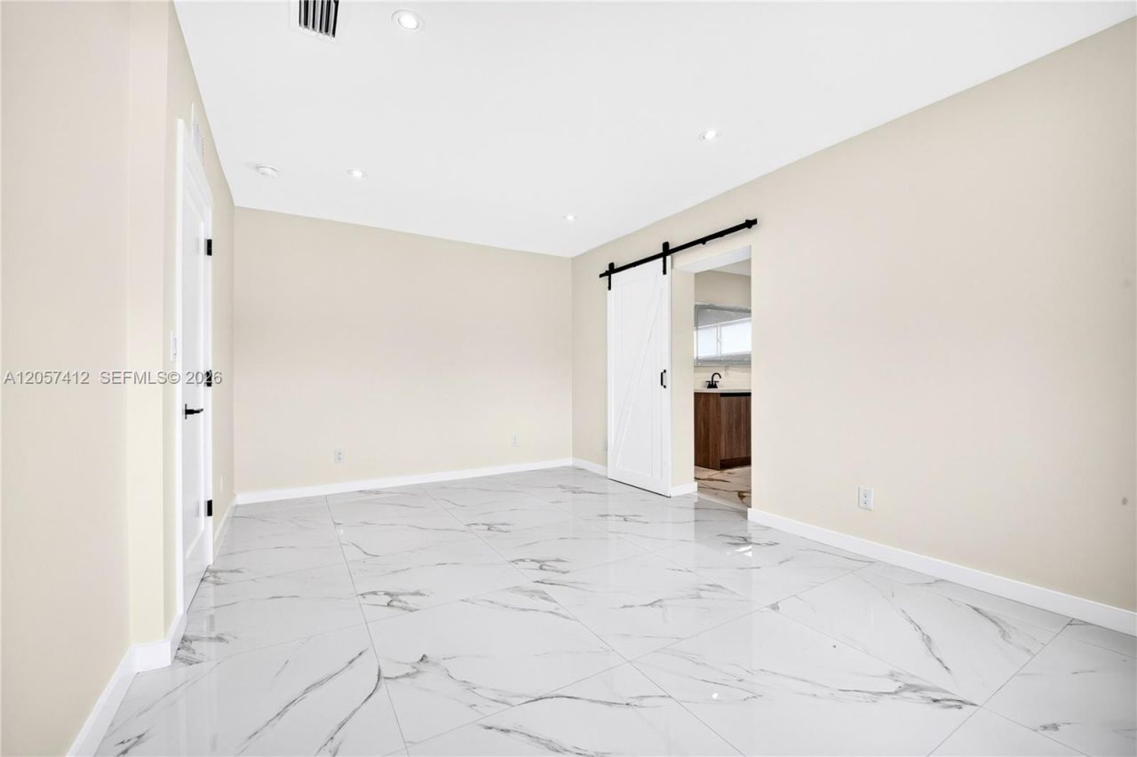 5715 Jackson St , Hollywood, FL 33023 Photo