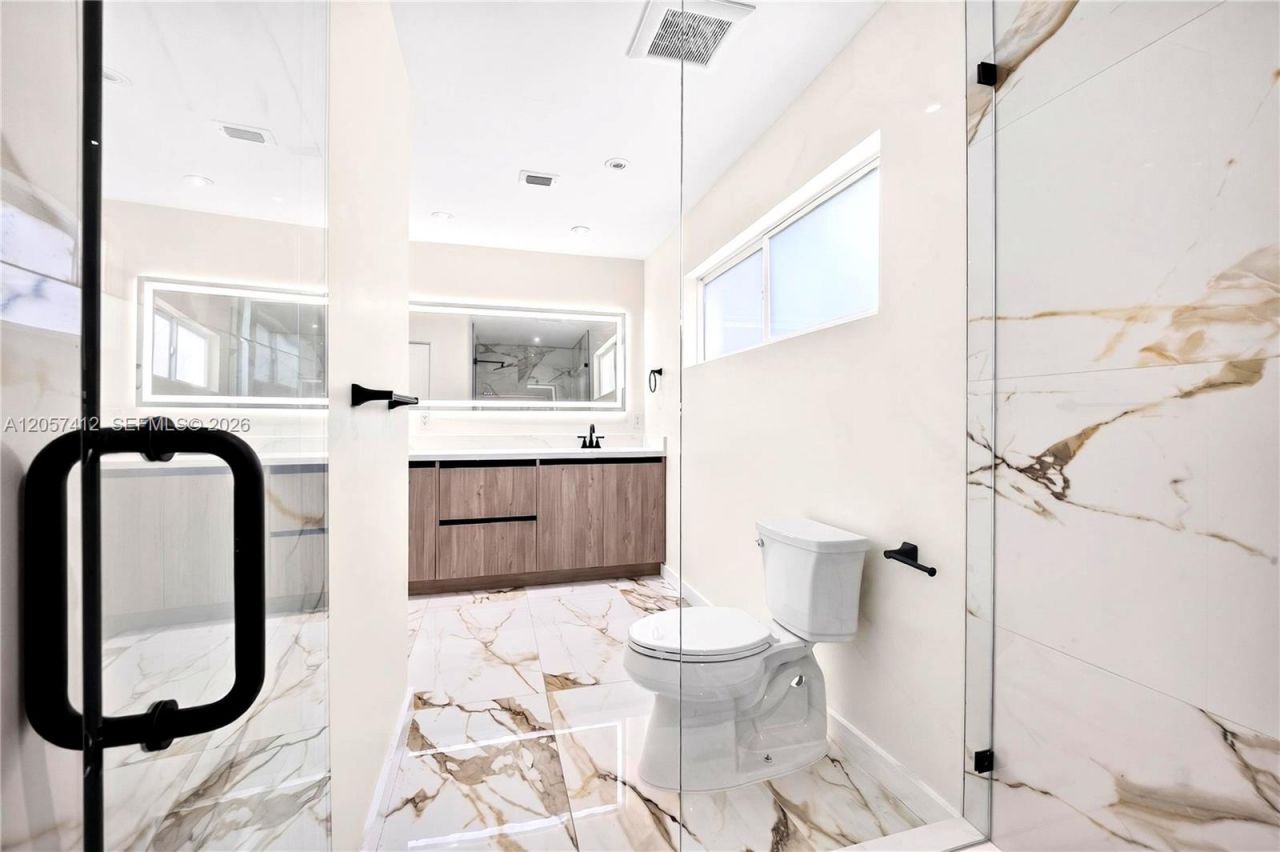 5715 Jackson St , Hollywood, FL 33023 Photo