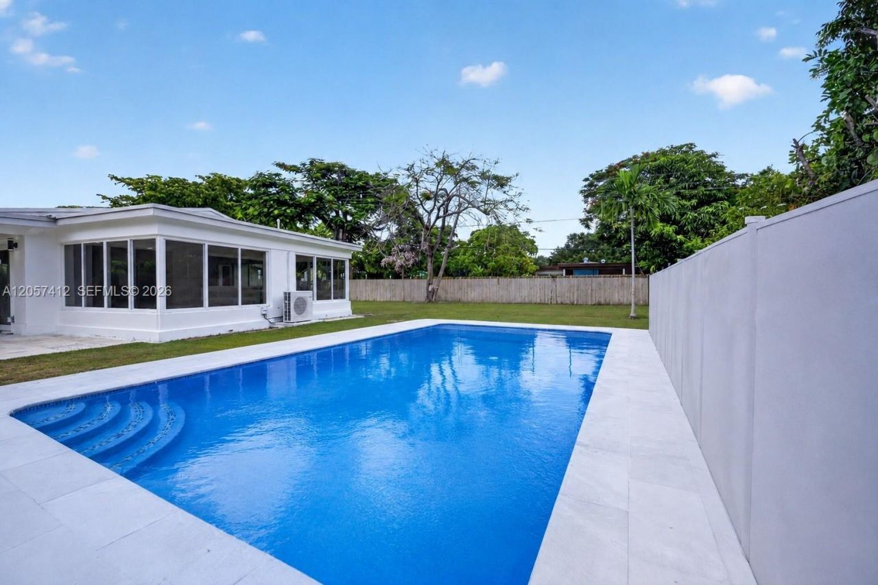 5715 Jackson St , Hollywood, FL 33023 Photo