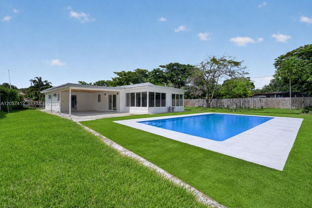 5715 Jackson St , Hollywood, FL 33023 Photo