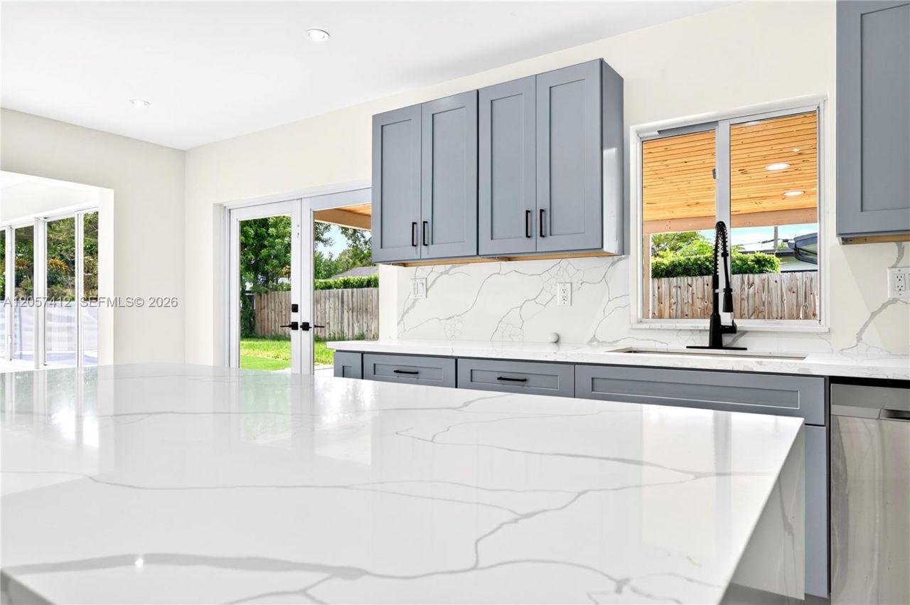 5715 Jackson St , Hollywood, FL 33023 Photo