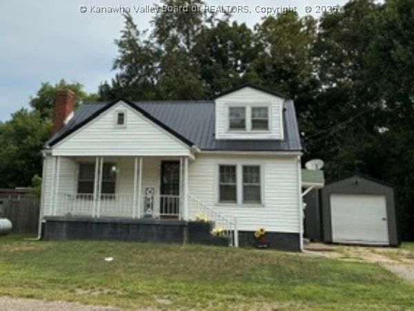 904 Fourth Street, New Haven, WV 25265