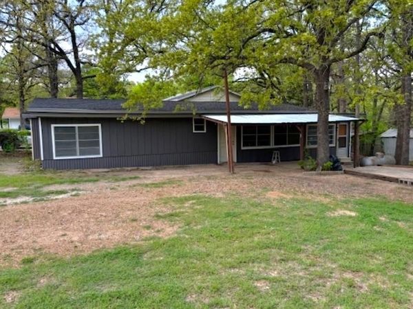 9553 Amy Drive, Hawk Cove, TX 75474