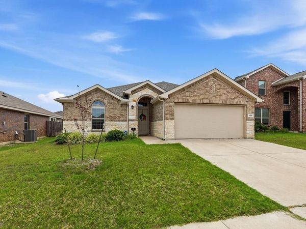 5325 Brentlawn Drive, Fort Worth, TX 76179