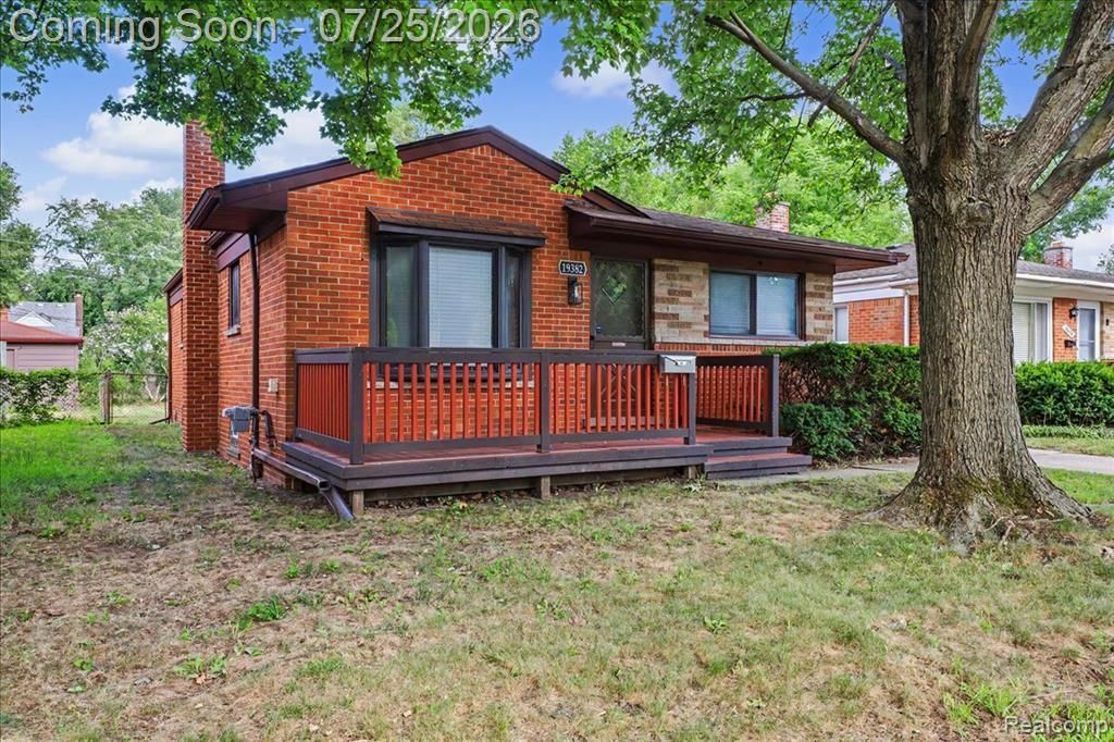 19382 Antago Street, Livonia, MI 48152 Main Photo
