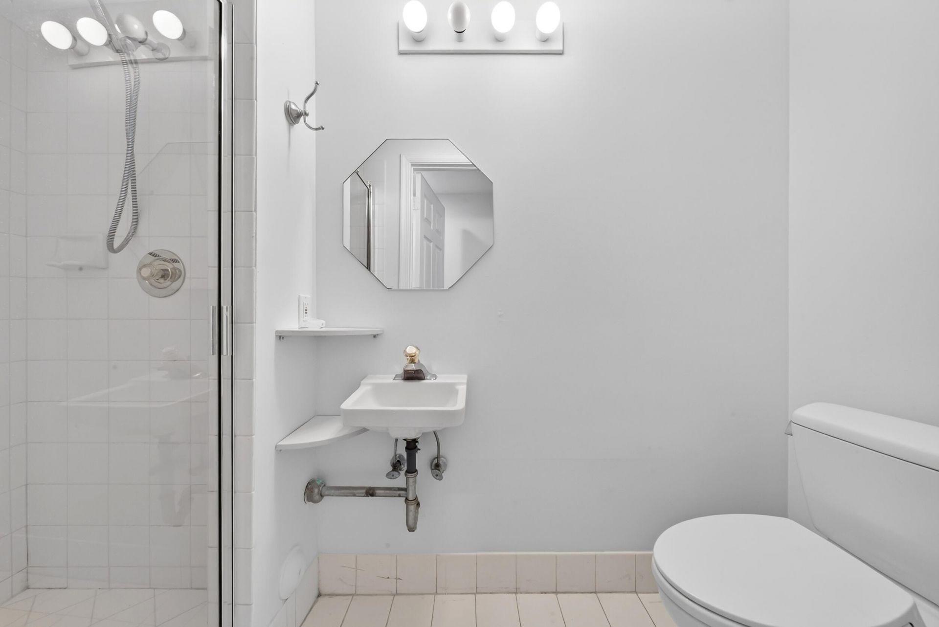 1998 NE 7th Street, Unit 103, Deerfield Beach, FL 33441 Photo