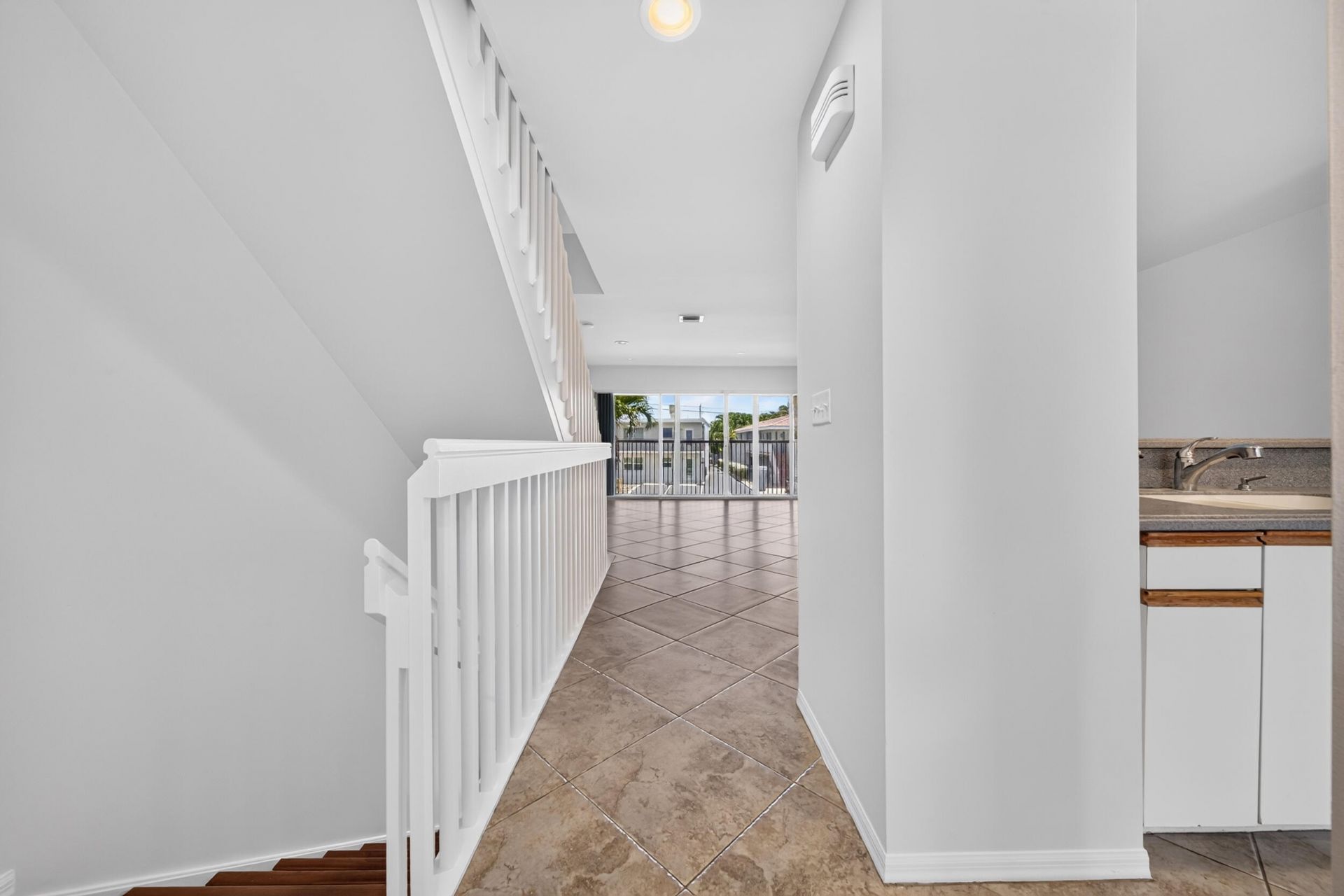 1998 NE 7th Street, Unit 103, Deerfield Beach, FL 33441 Photo