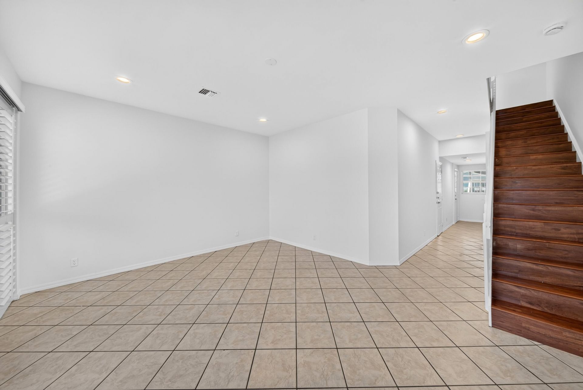 1998 NE 7th Street, Unit 103, Deerfield Beach, FL 33441 Photo
