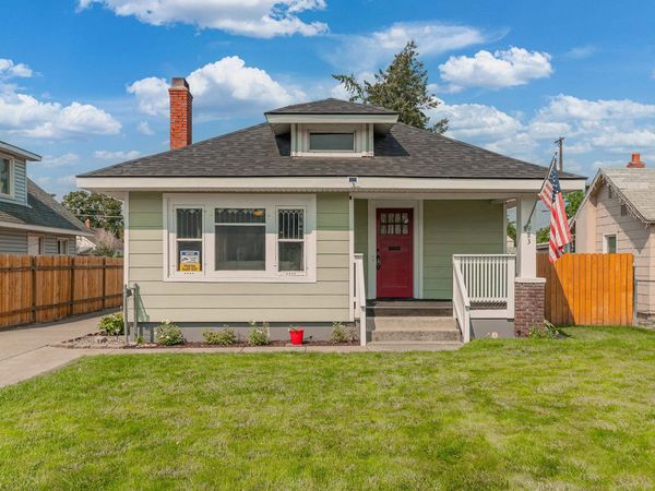 4923 N Crestline St, Spokane, WA 99207