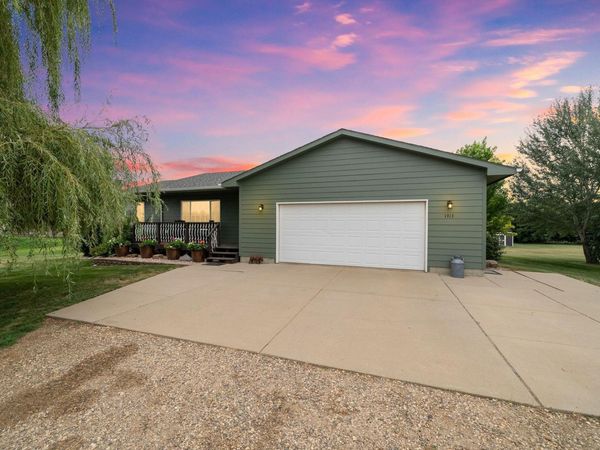 1913 DePaul Ave., Vermillion, SD 57069