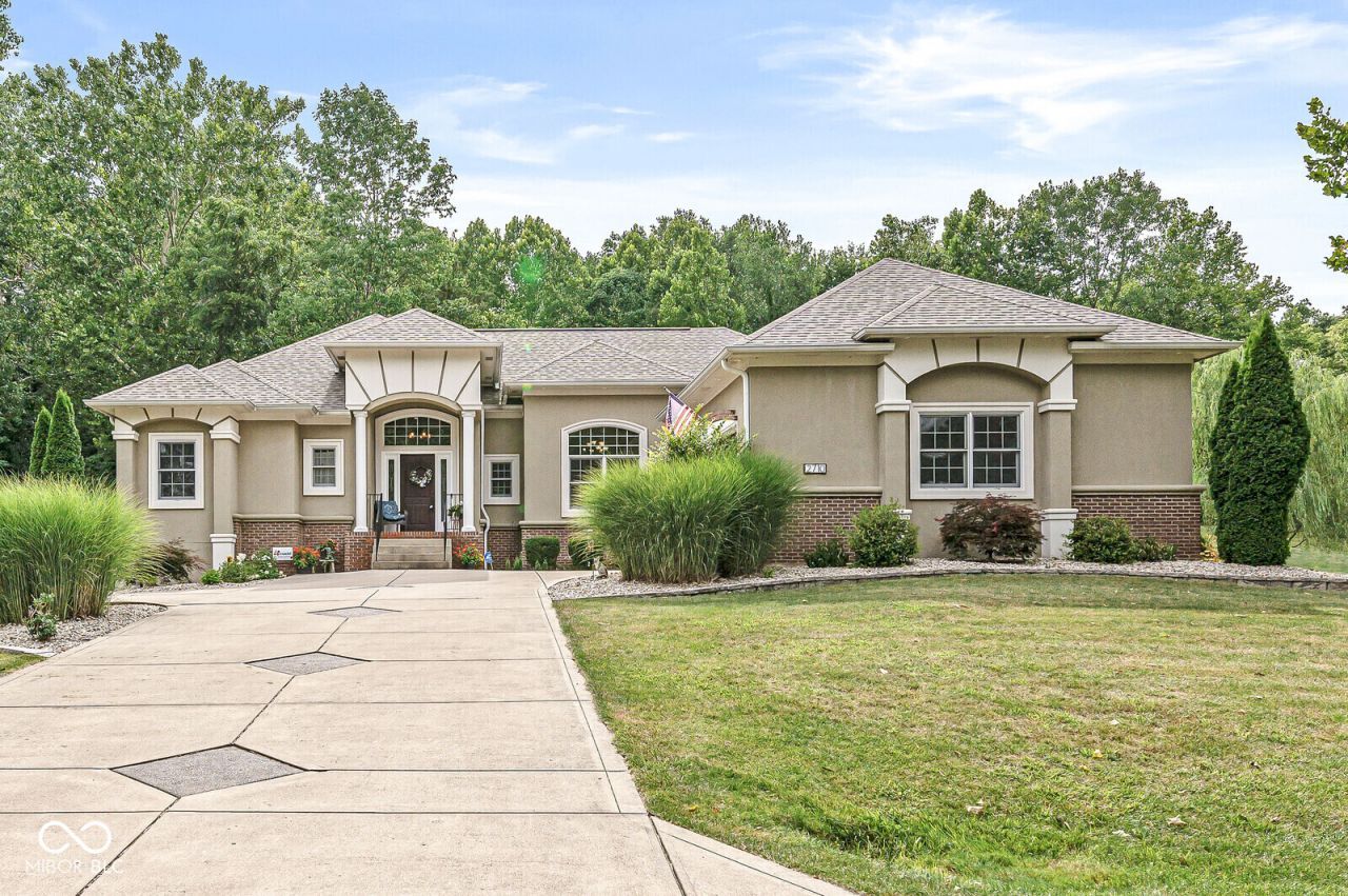2710 Grey Fox Drive, Martinsville, IN 46151 Main Photo