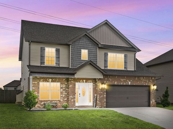 1381 Millet Dr, Clarksville, TN 37040