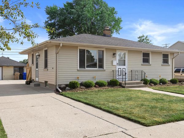 1819 24th St, Kenosha, WI 53140