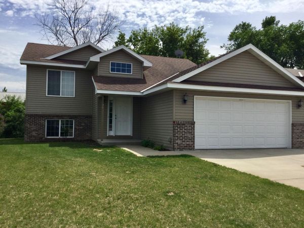2630 42nd Avenue S, Saint Cloud, MN 56301
