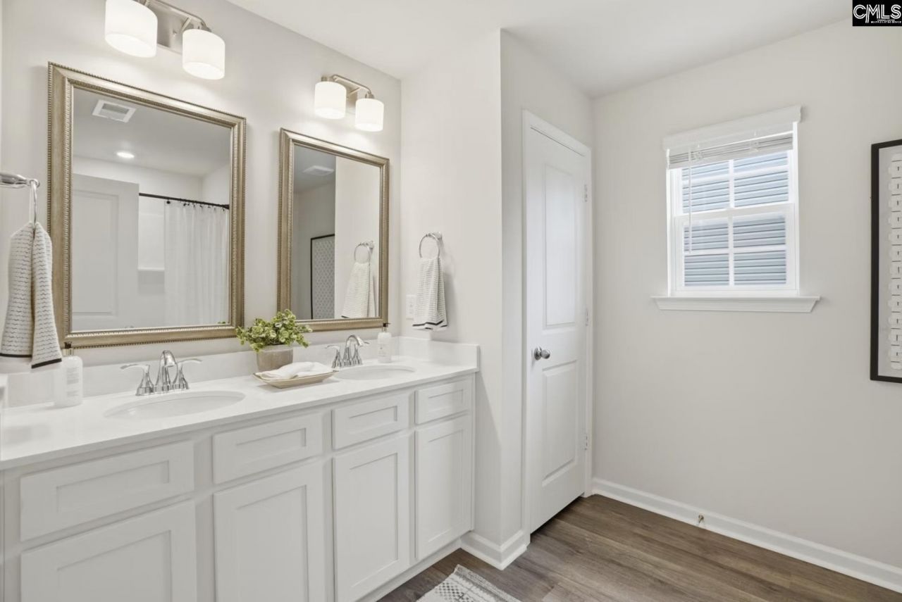 1308 Crosshill Court  Photo 18