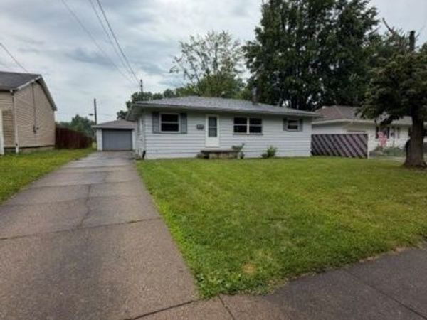 2915 Northwest Boulevard NW, Warren, OH 44485