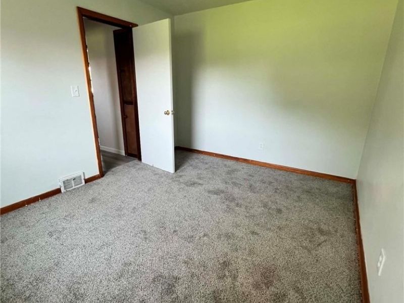 2915 Northwest Boulevard NW, Warren, OH 44485 Photo 5
