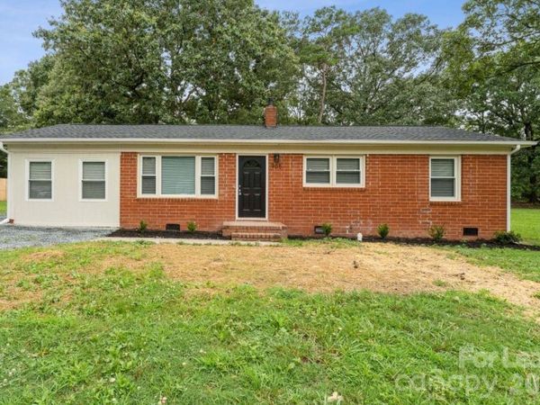 905 Clark Street , Wingate, NC 28174