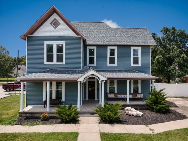 741 S Division Street, Carterville, IL 62918