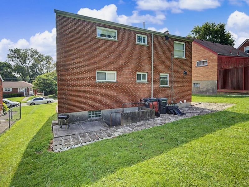 783 Gilcrest Lane, Delhi Twp, OH 45238 Photo 5