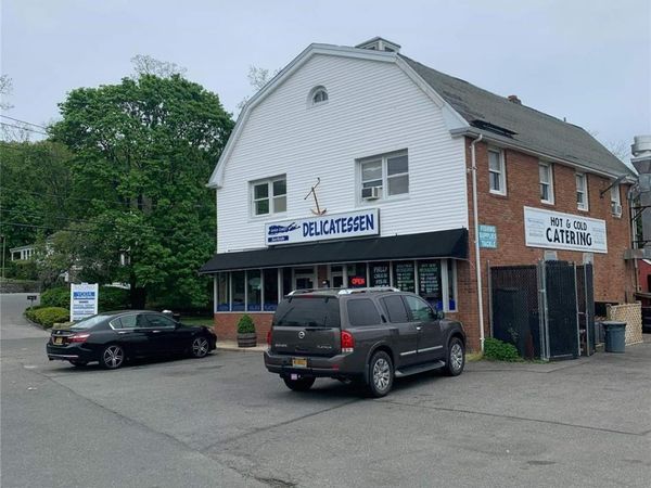 37 W Shore Road , Huntington, NY 11743