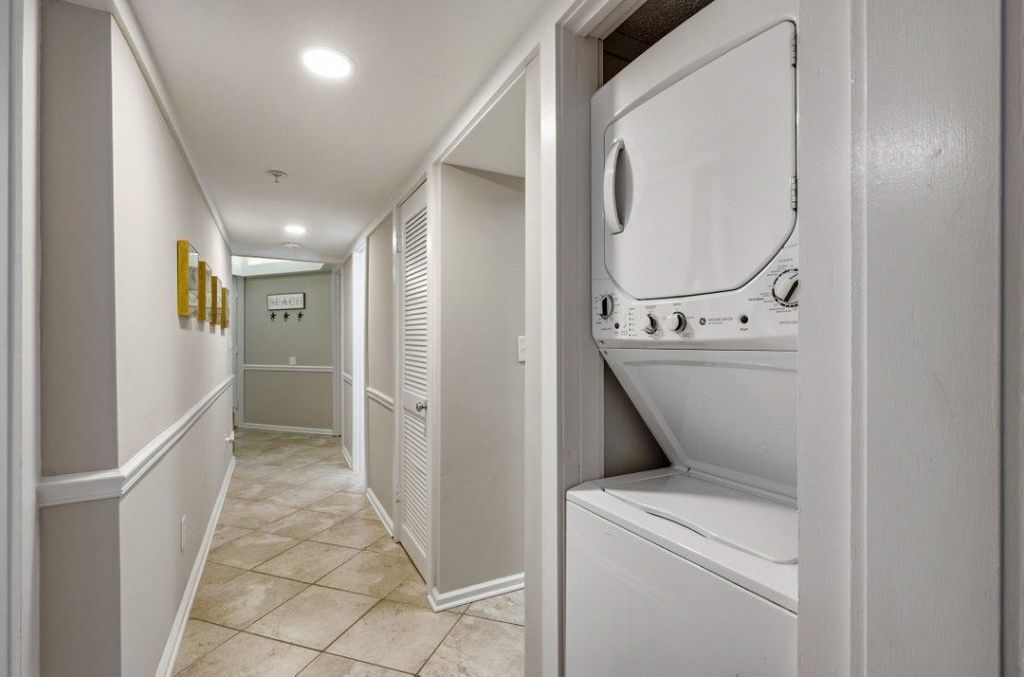 415 Ocean Creek Dr.  Photo 12