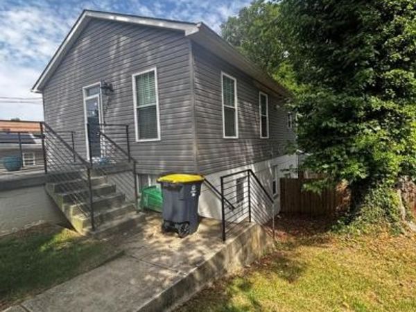 1216 NOVA AVENUE , CAPITOL HEIGHTS, MD 20743