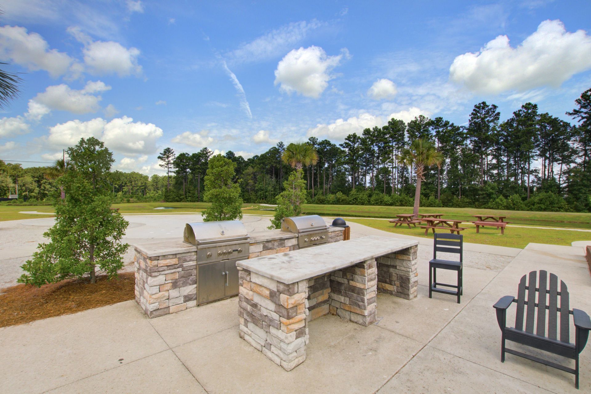 219 Watersglen Drive Photo 23