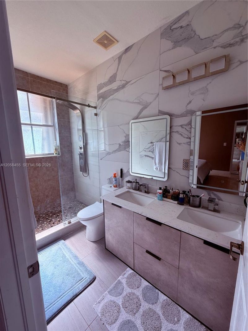 7950 NW 108th Pl, Doral, FL 33178 Photo