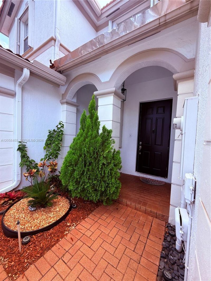 7950 NW 108th Pl, Doral, FL 33178 Photo