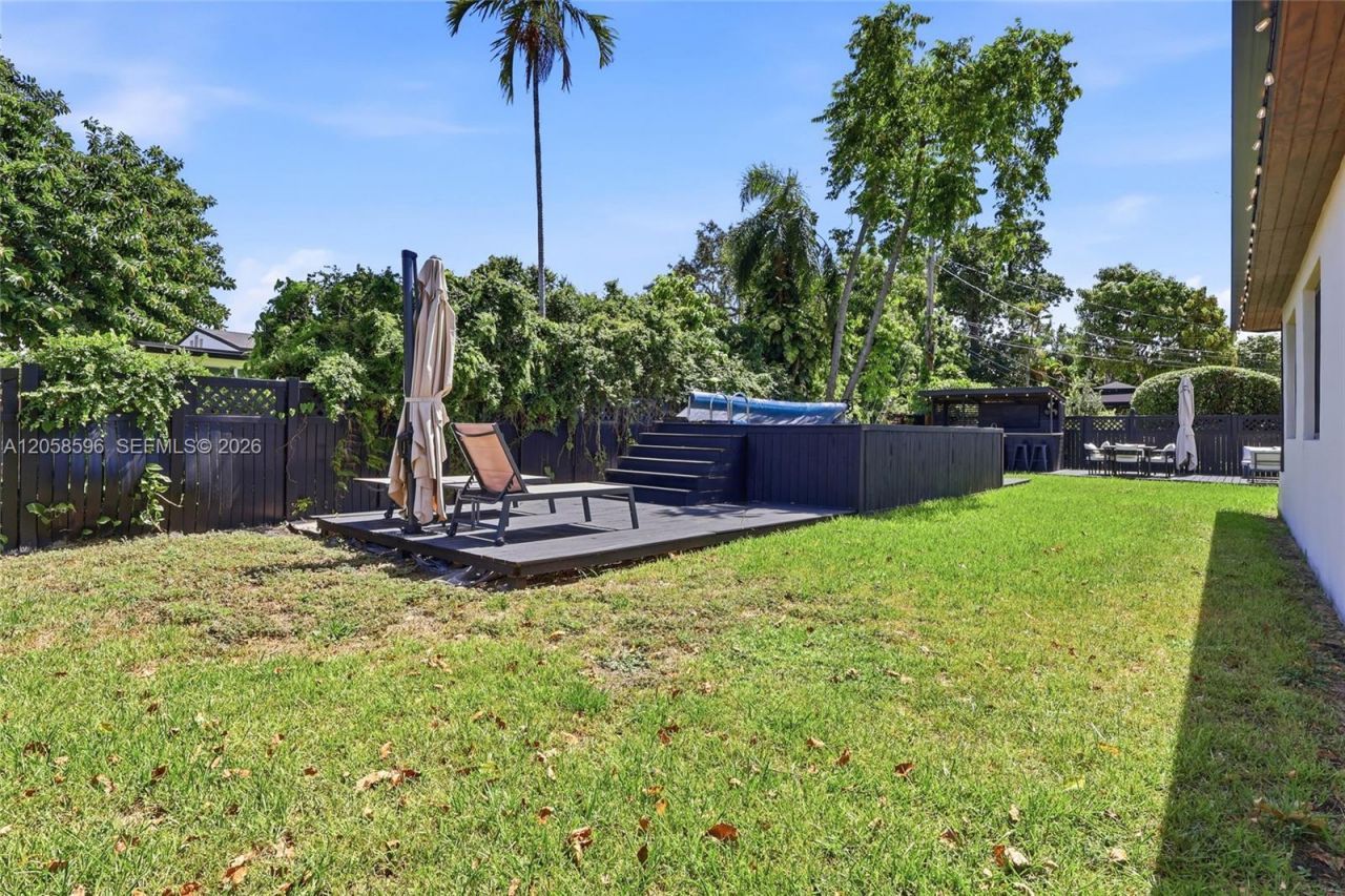 6321 SW 21st St, Miami, FL 33155 Photo