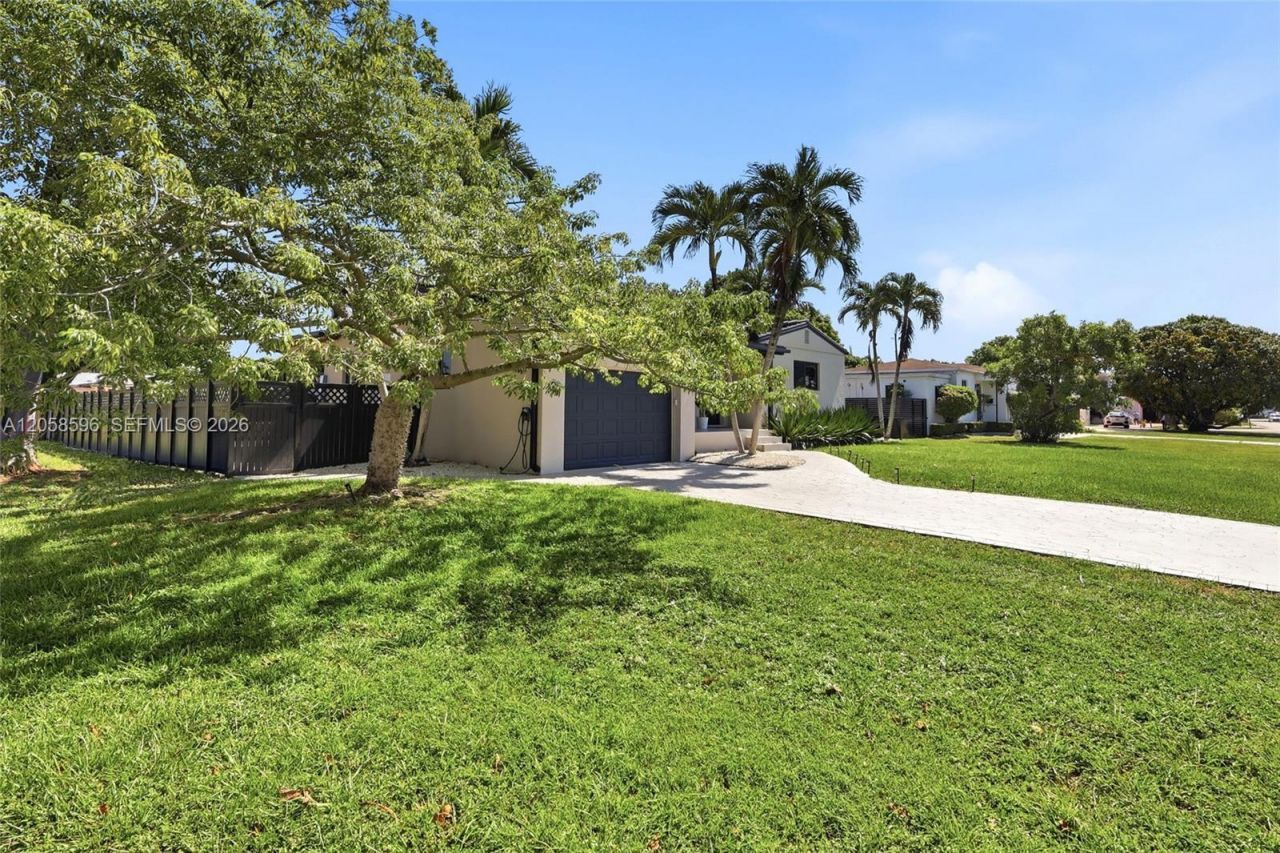 6321 SW 21st St, Miami, FL 33155 Photo