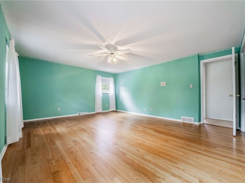 9474 Stoney Creek Lane, Parma Heights, OH 44130 Photo 18