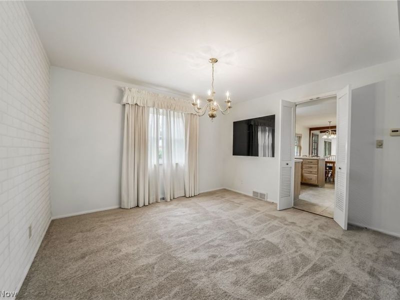 9474 Stoney Creek Lane, Parma Heights, OH 44130 Photo 9