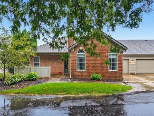 4286 Hunters Chase Lane , Wooster, OH 44691