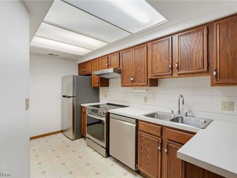 4286 Hunters Chase Lane, Wooster, OH 44691 Photo 14