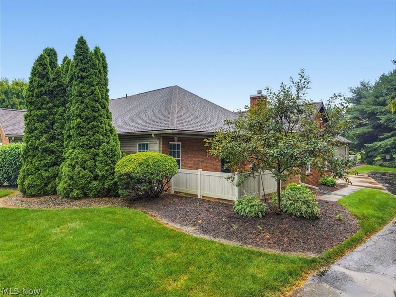 4286 Hunters Chase Lane, Wooster, OH 44691 Photo 2